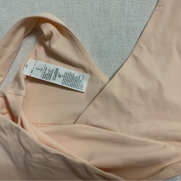 Cute bra from Old Navy! - Picture 2 of 7